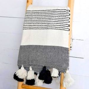 Black and White Throw